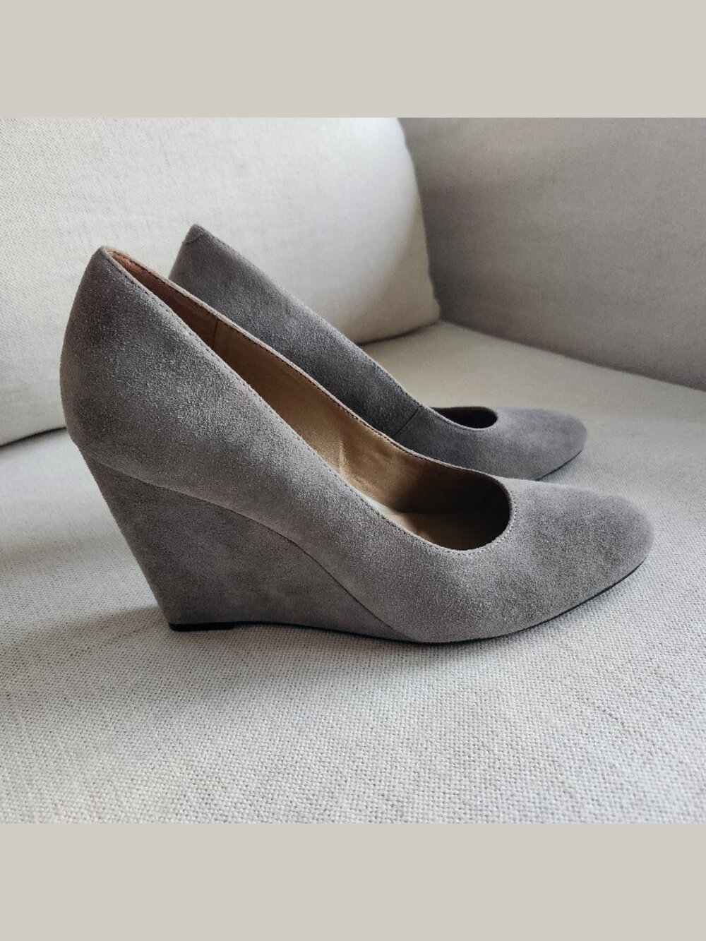 *NEW* Aerosoles Gray Suede Wedge Pumps - US 11  NWOT